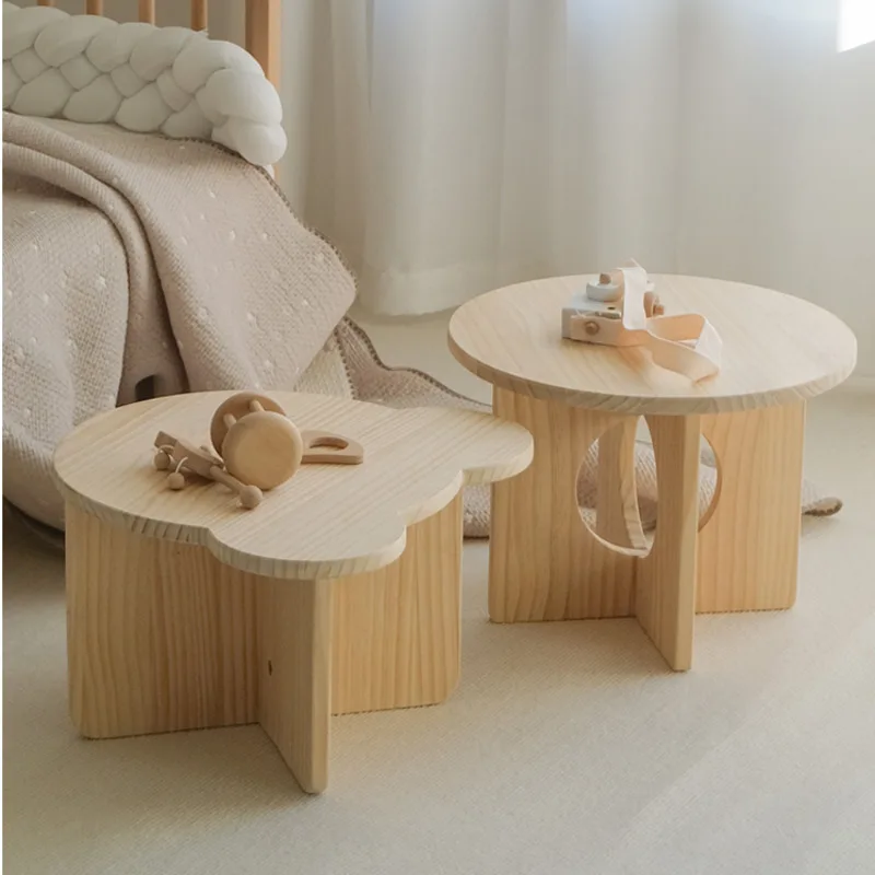 Desk Setup Small Room - Tavolo piccolo per bambini in legno