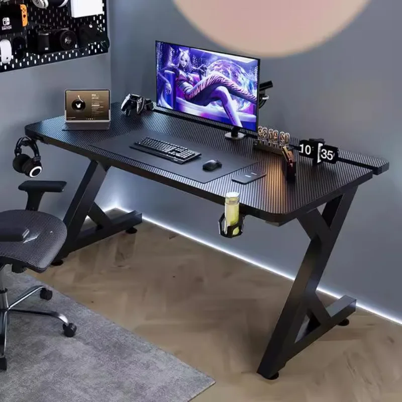 Q Scrivanie per computer nere  - Desk Setup Art recensione e prezzo