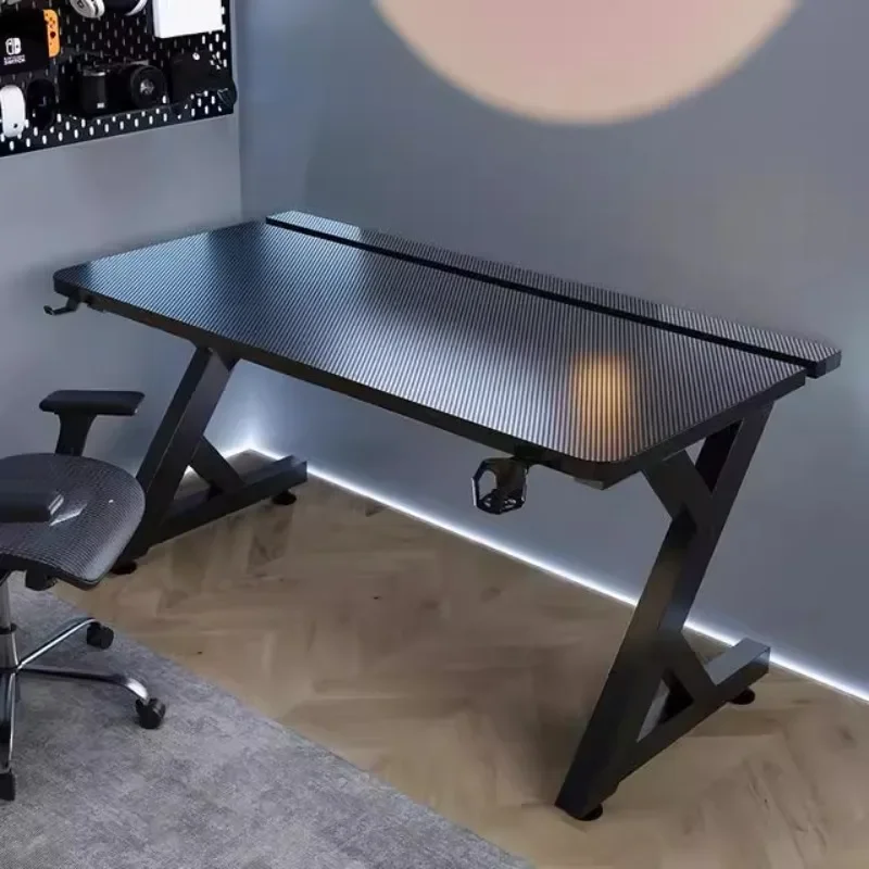 Q Scrivanie per computer nere  - Desk Setup Art recensione e prezzo